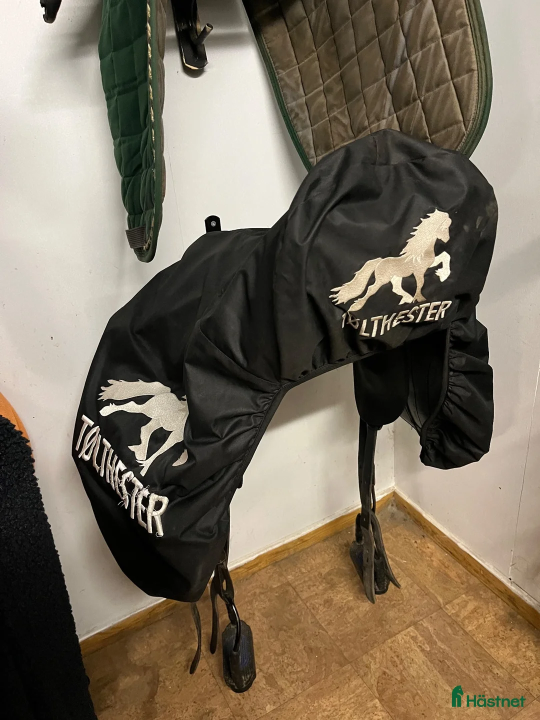 Sadlar hästutrustning till salu: Fin sadel - Annons 1