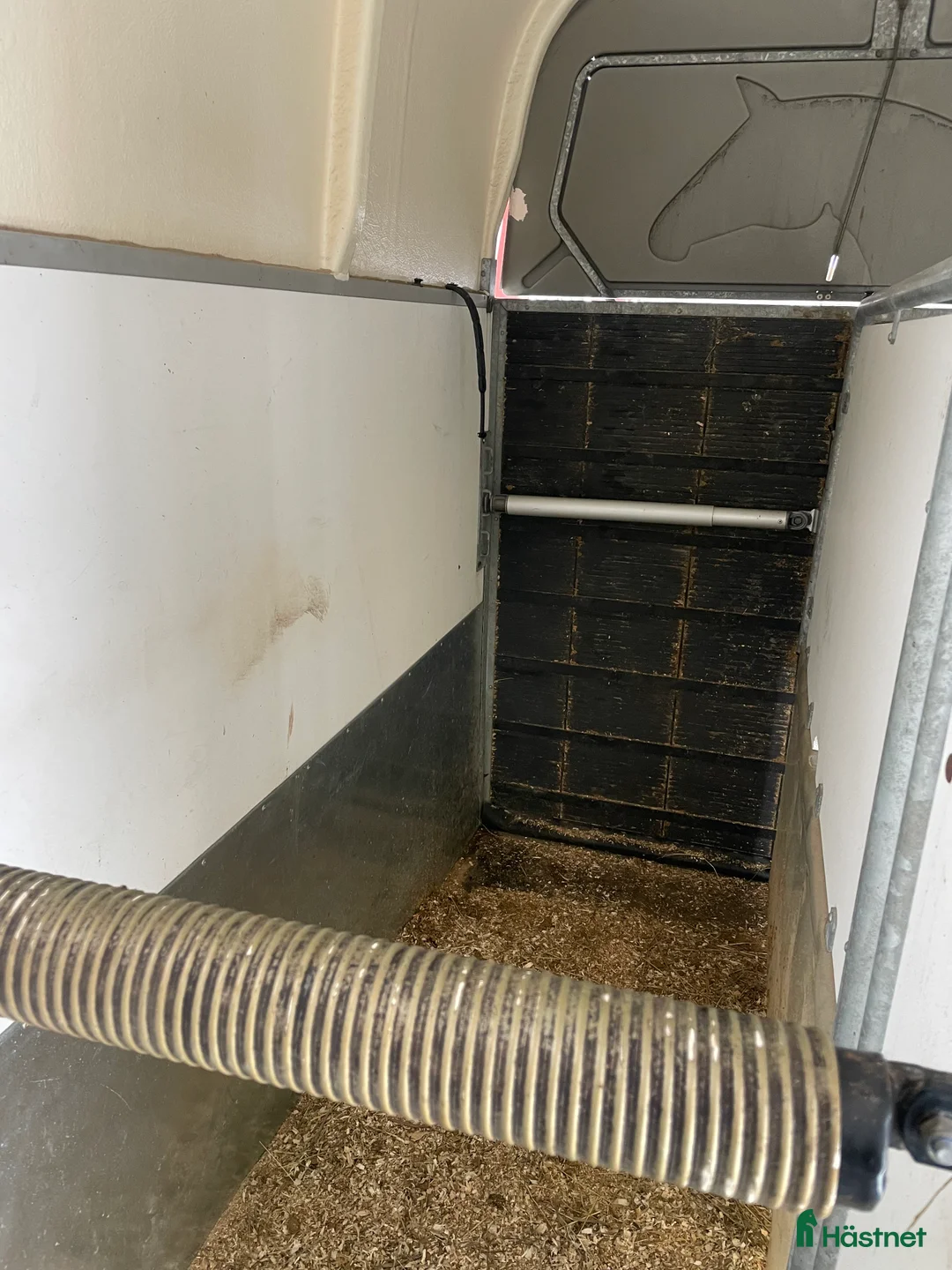 Hästtransporter  fordon & transport till salu: Thule excellent 2007 i Tjureda - Annons 7