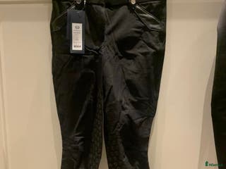 Ridbyxor ryttarutrustning till salu: Karen helskodda ridbyxor i Fagersta - Annons 2