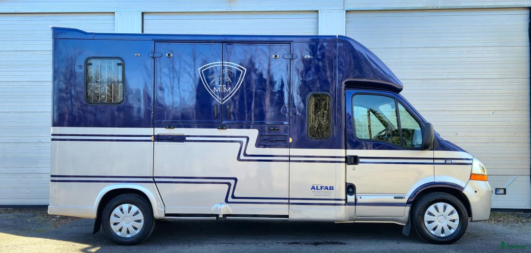 Hästlastbilar  fordon & transport till salu: 5-sitsig hästlastbil MTM - Annons 2