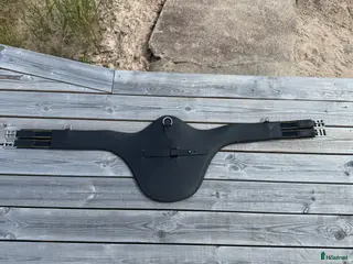 Sadeltillbehör hästutrustning Sadelgjord magplatta i Eksjö - Annons 22