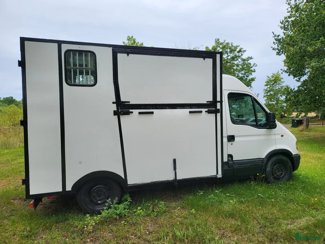 Hästlastbilar  fordon & transport till salu: Ibland går inte livet som man tänkt sig... - Annons 2