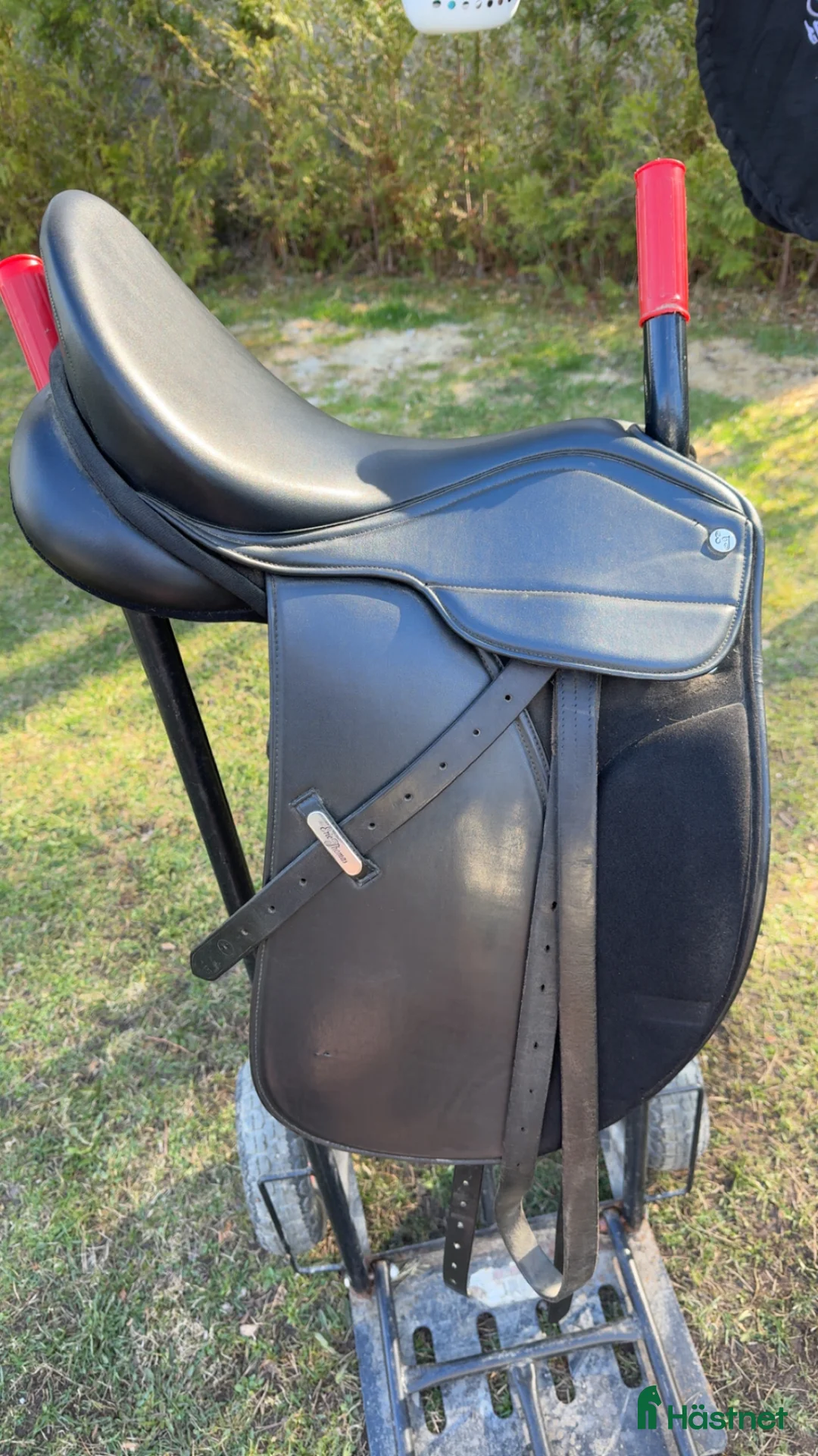 Sadlar hästutrustning till salu: Eric Thomas sadel - Annons 1