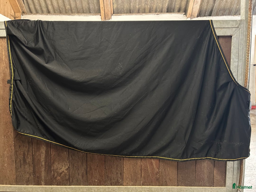 Täcken hästutrustning till salu: Bucas Power Color och nya lindor i Vellinge - Annons 4