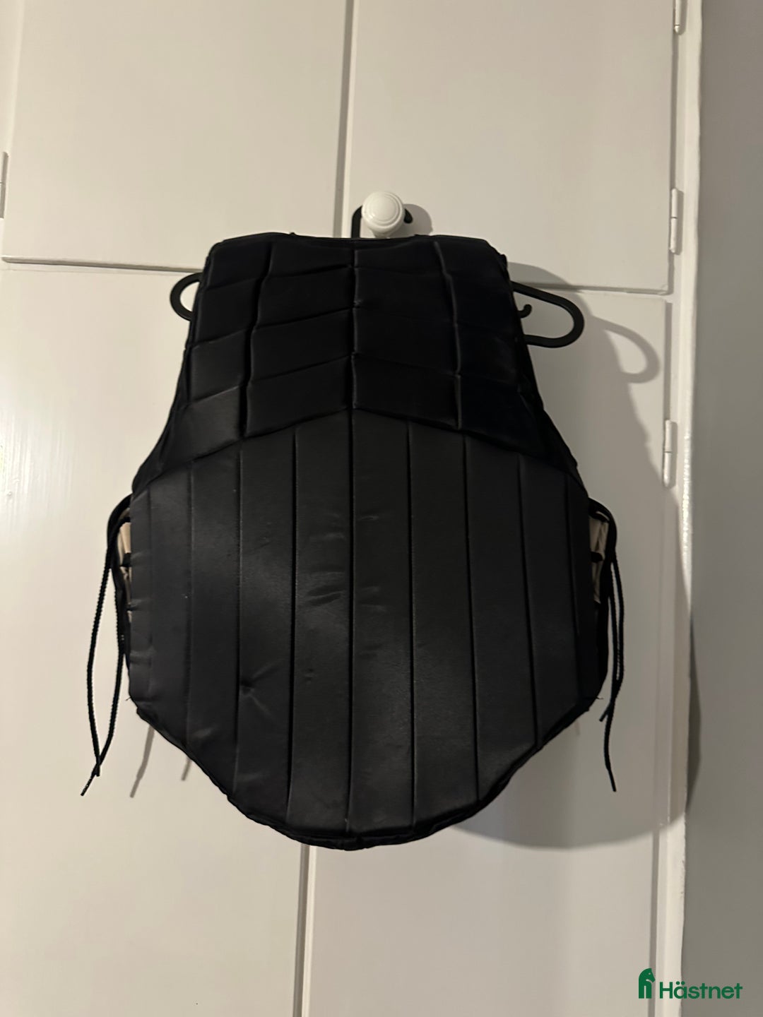 Säkerhetsvästar ryttarutrustning till salu: Säkerhetsväst  i Hallstahammar - Annons 2