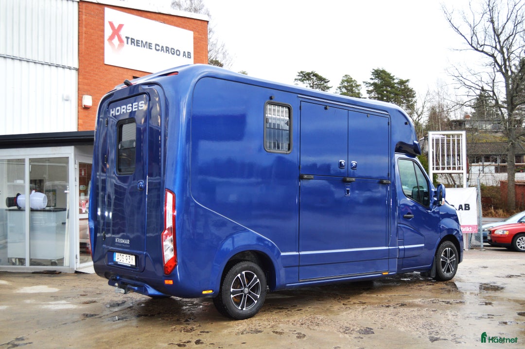 Hästlastbilar  fordon & transport till salu: Krismar Hästlastbil 3sits Stut 1950mil årsm 2022 i Kvicksund - Annons 2