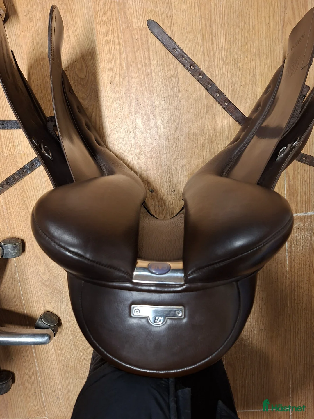 Sadlar hästutrustning till salu: Bates Dressage  - Annons 7