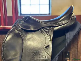 Sadlar hästutrustning till salu: Prestige Versailles 2018 - Annons 3