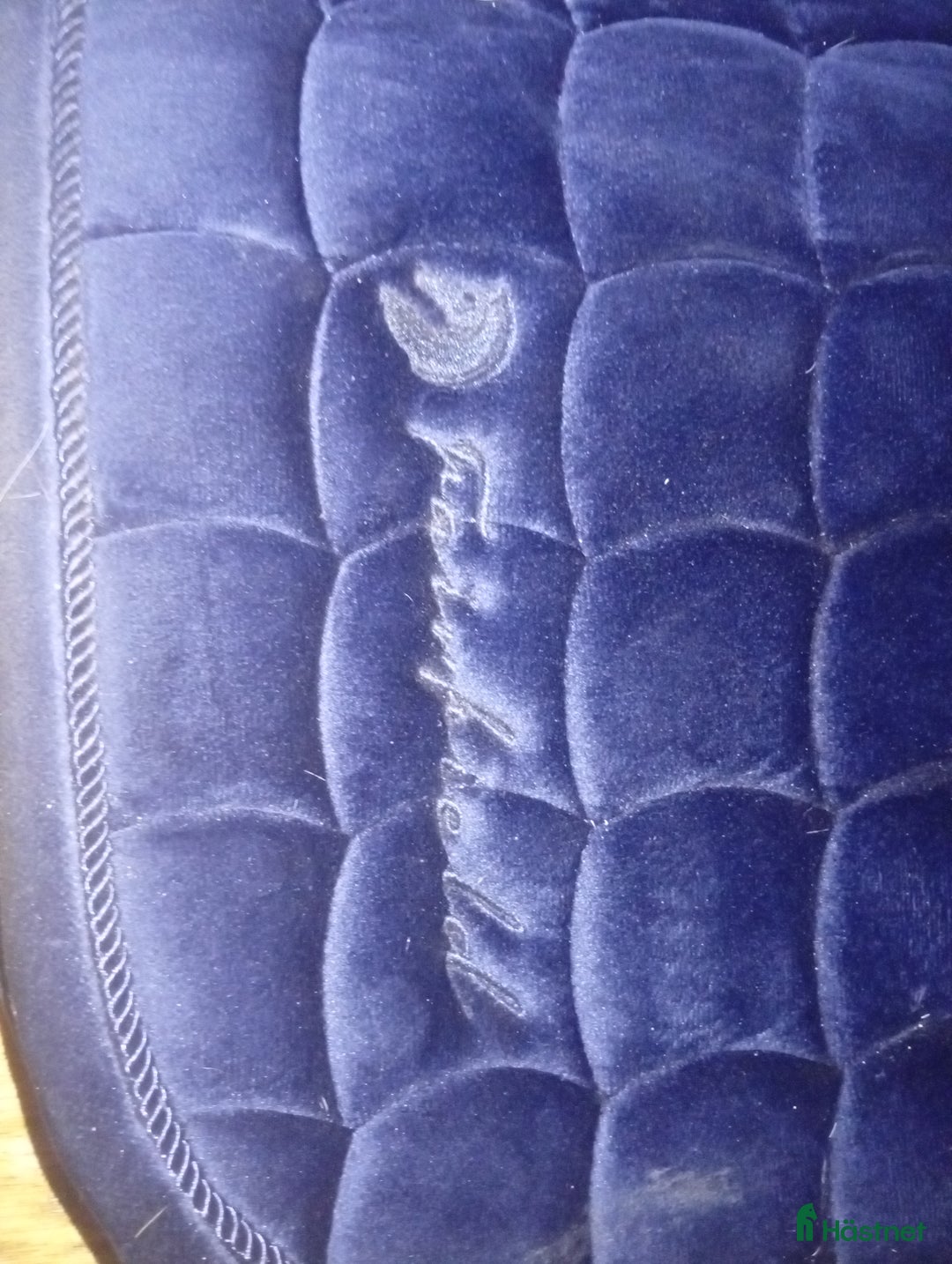 Schabrak & Vojlockar hästutrustning till salu: Mörkblått schabrak  i Tomelilla - Annons 2