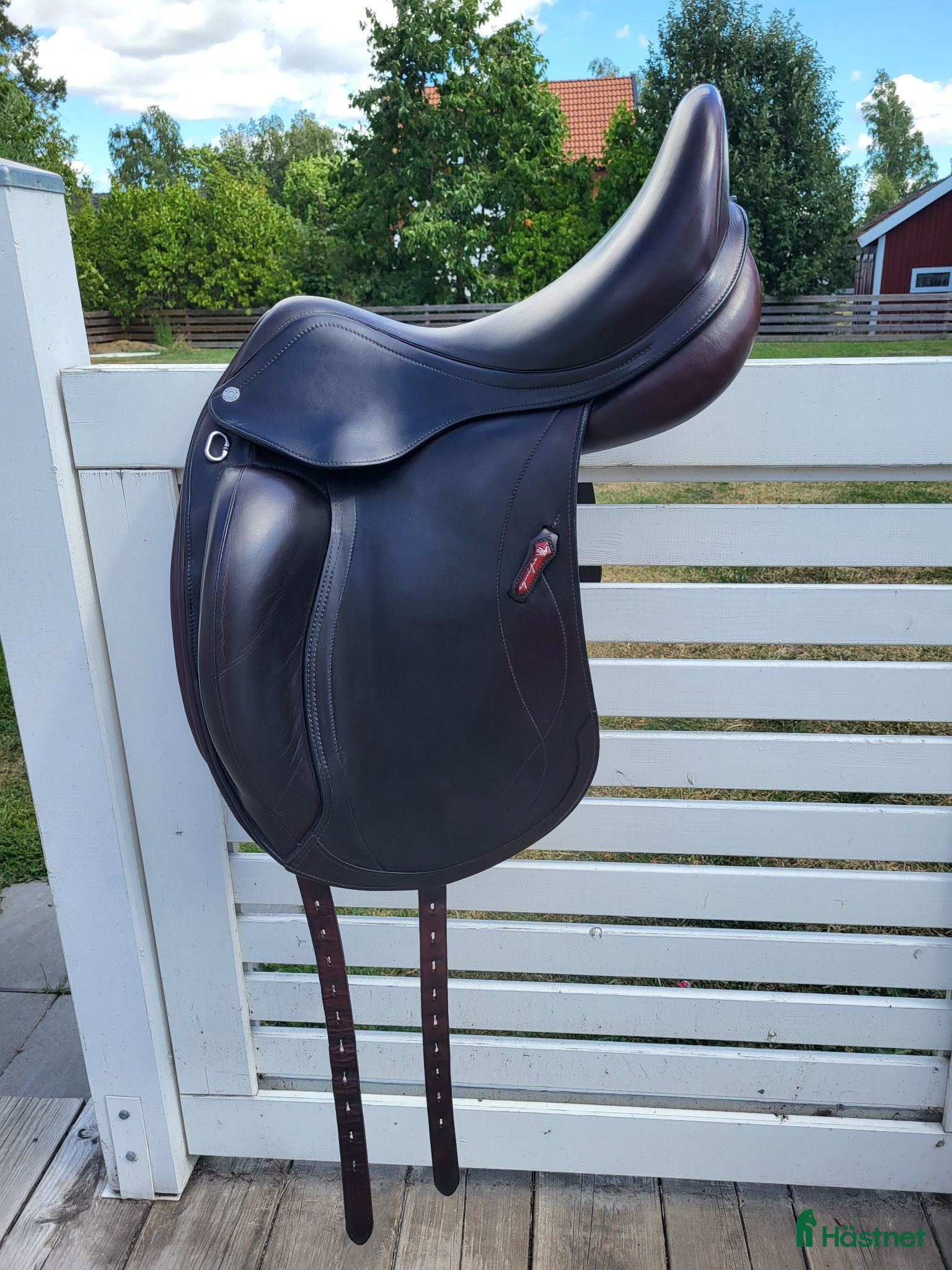 Sadlar hästutrustning Brun dressyrsadel, Equipe Olympia 17" - Annons 1