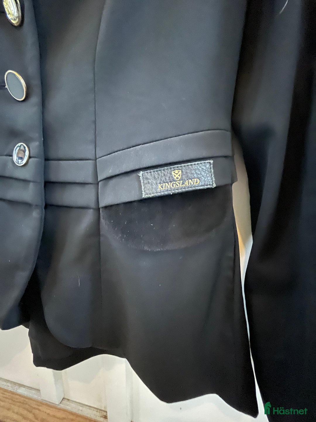 Jackor & Kavajer ryttarutrustning till salu: Tävlingskavaj Kingsland Italien fabric i Vessigebro - Annons 6