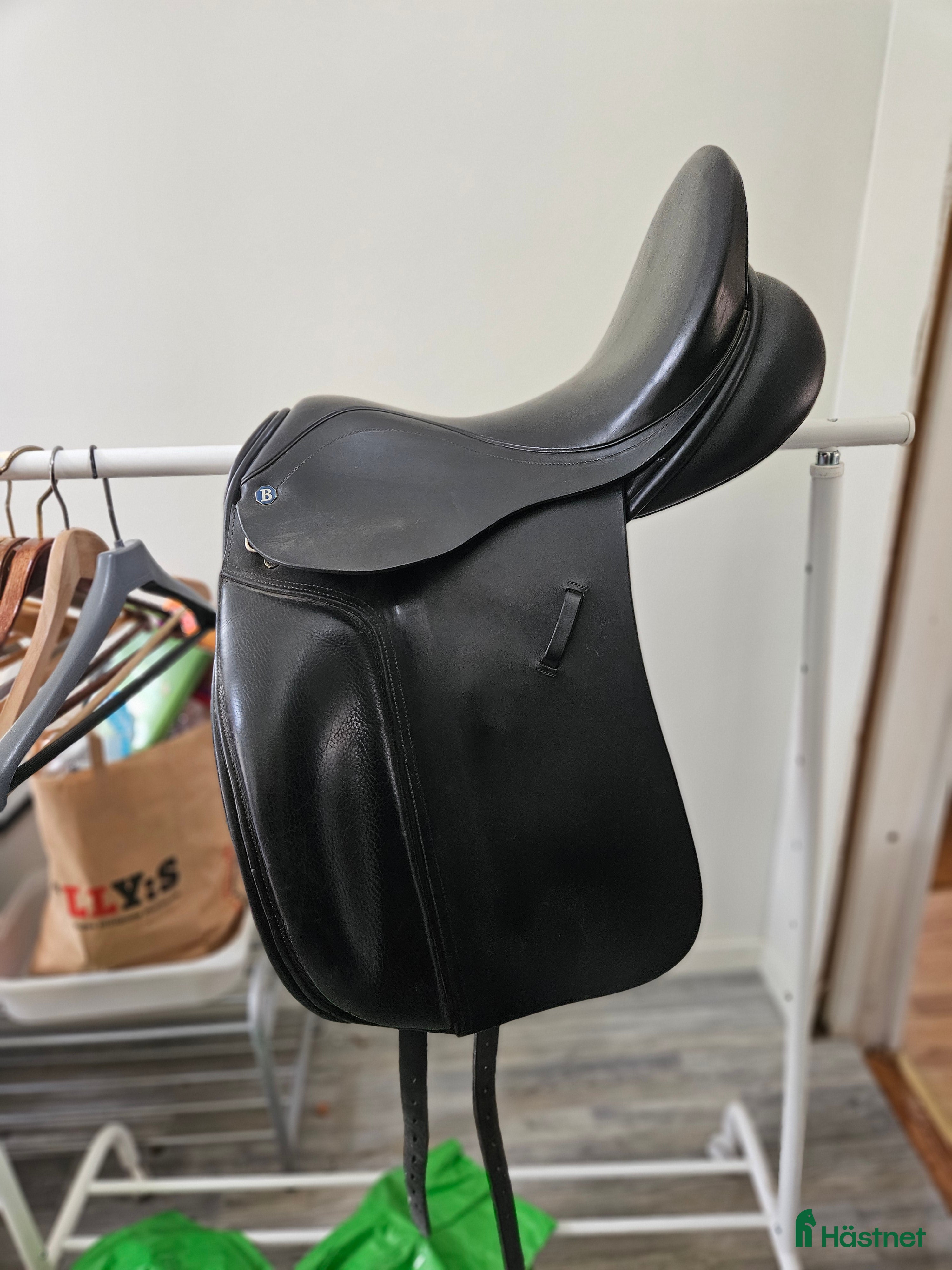 Sadlar hästutrustning till salu: Cliff barnsby dressyr 17,5 tum i Vallentuna - Annons 6