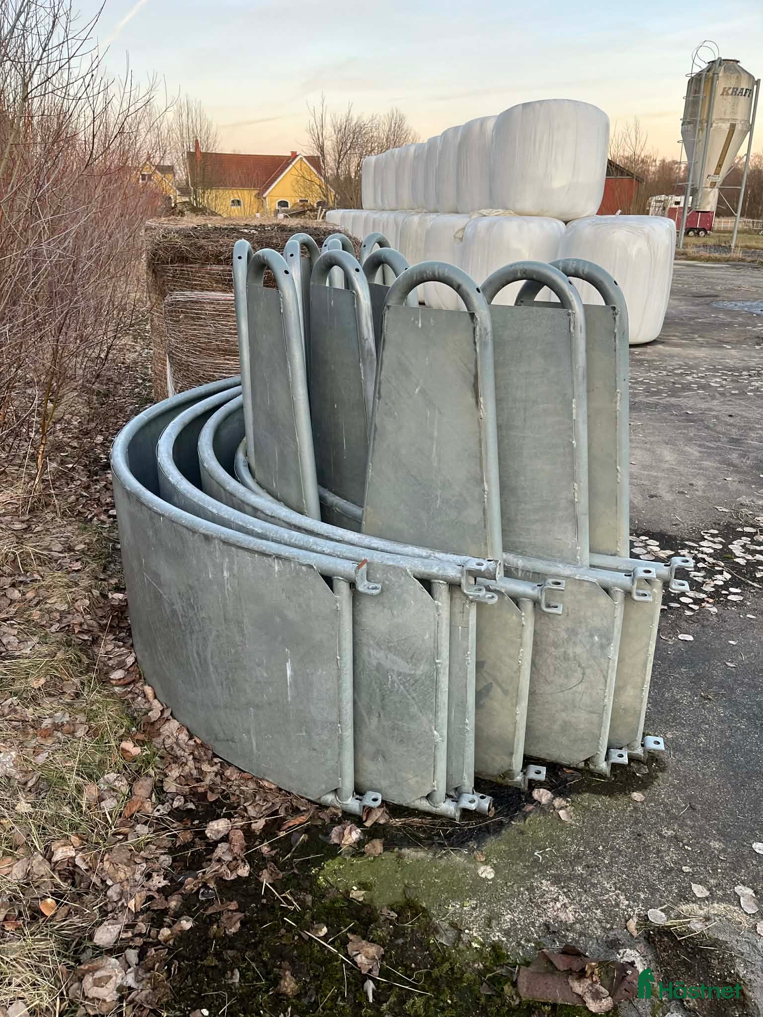 Stallinredning, stängsel & gård övrig utrustning till salu: Foderhäckar - Annons 1
