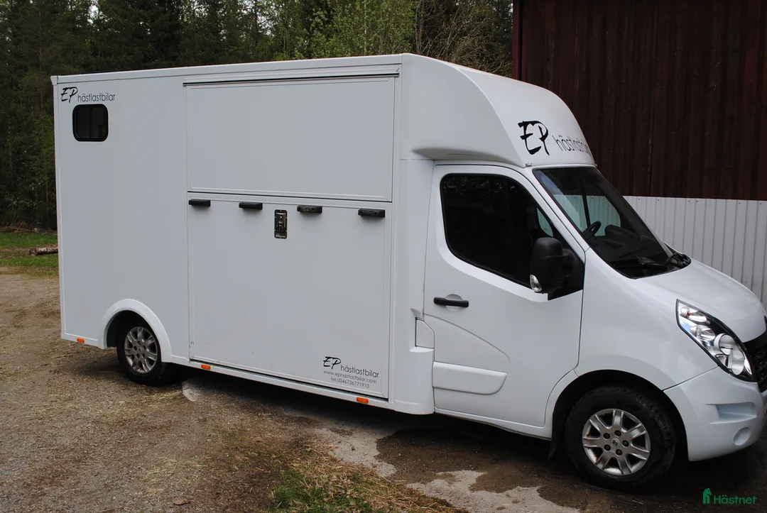 Hästlastbilar  fordon & transport till salu: Hästlastbil - Annons 1