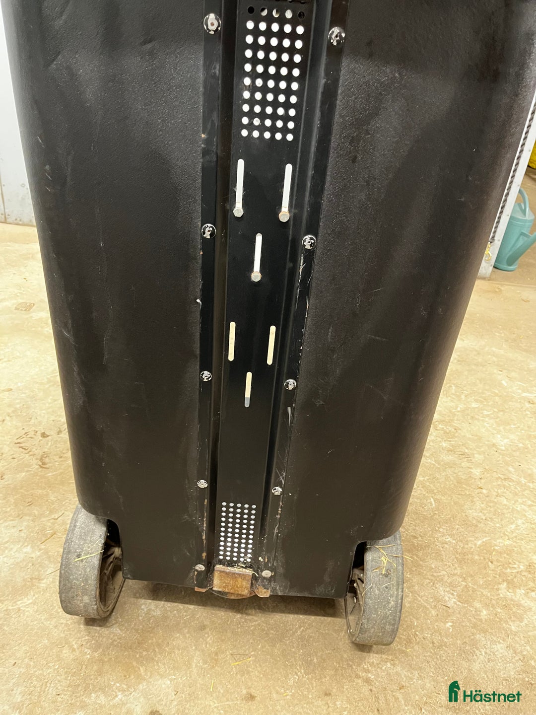 Övrig utrustning övrig utrustning till salu: Svart sadelskåp  - Annons 8