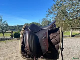 Sadlar hästutrustning till salu: Equipe Emporio - Annons 2
