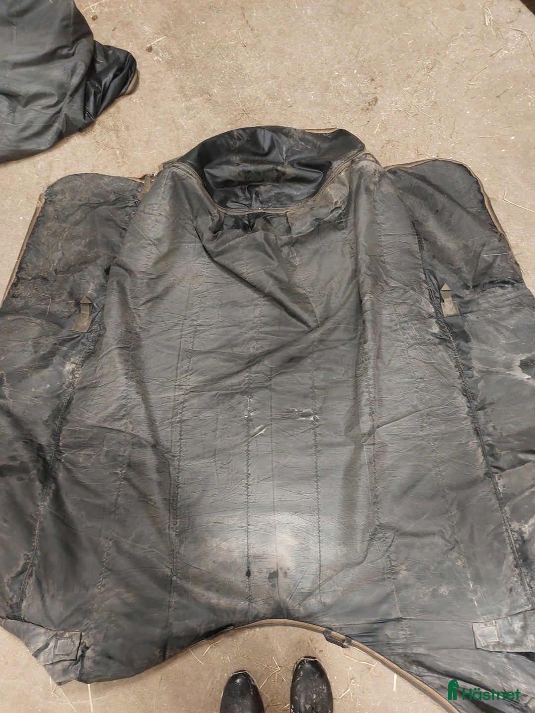 Täcken hästutrustning till salu: Shires highlander plus 50 g i Vaggeryd - Annons 6