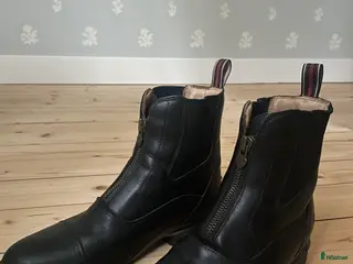Övrig Ryttarutrustning ryttarutrustning till salu: Ariat ridskor i Braås - Annons 6