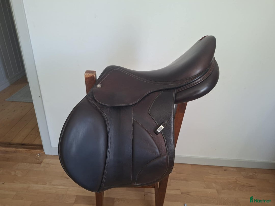 Sadlar hästutrustning till salu: Equipe evo  i Strängnäs - Annons 1