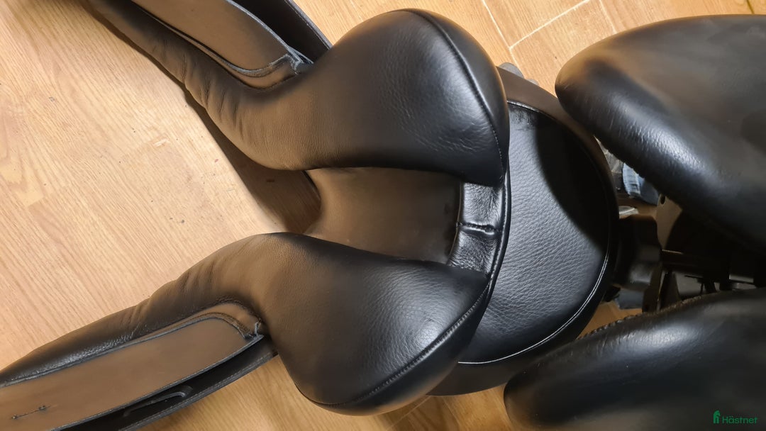 Sadlar hästutrustning till salu: Albion Adjusta Legend K2 i Hamneda - Annons 4