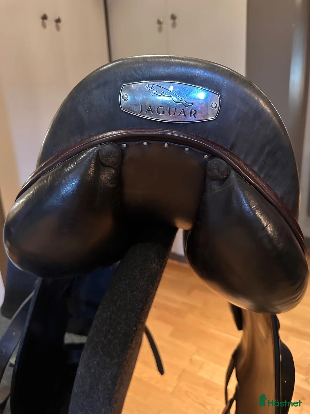 Sadlar hästutrustning till salu: Dressyrsadel Jaguar XKC Deep Seat by Harry Dabbs - Annons 1