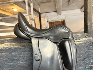 Sadlar hästutrustning till salu: Colbert brothers Flo i Västerås - Annons 1