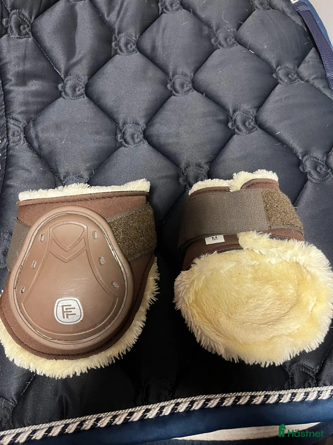 Benskydd hästutrustning till salu: Bakstrykkappa  - Annons 2