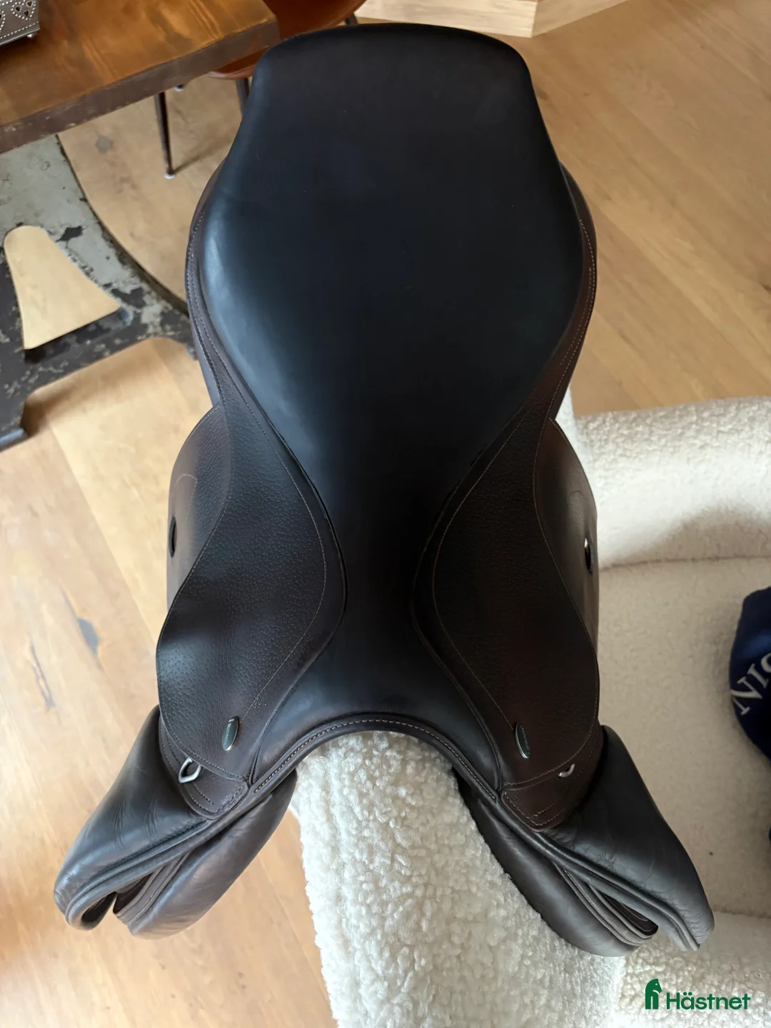 Sadlar hästutrustning till salu: Ikonic hoppsadel i Grödinge - Annons 5