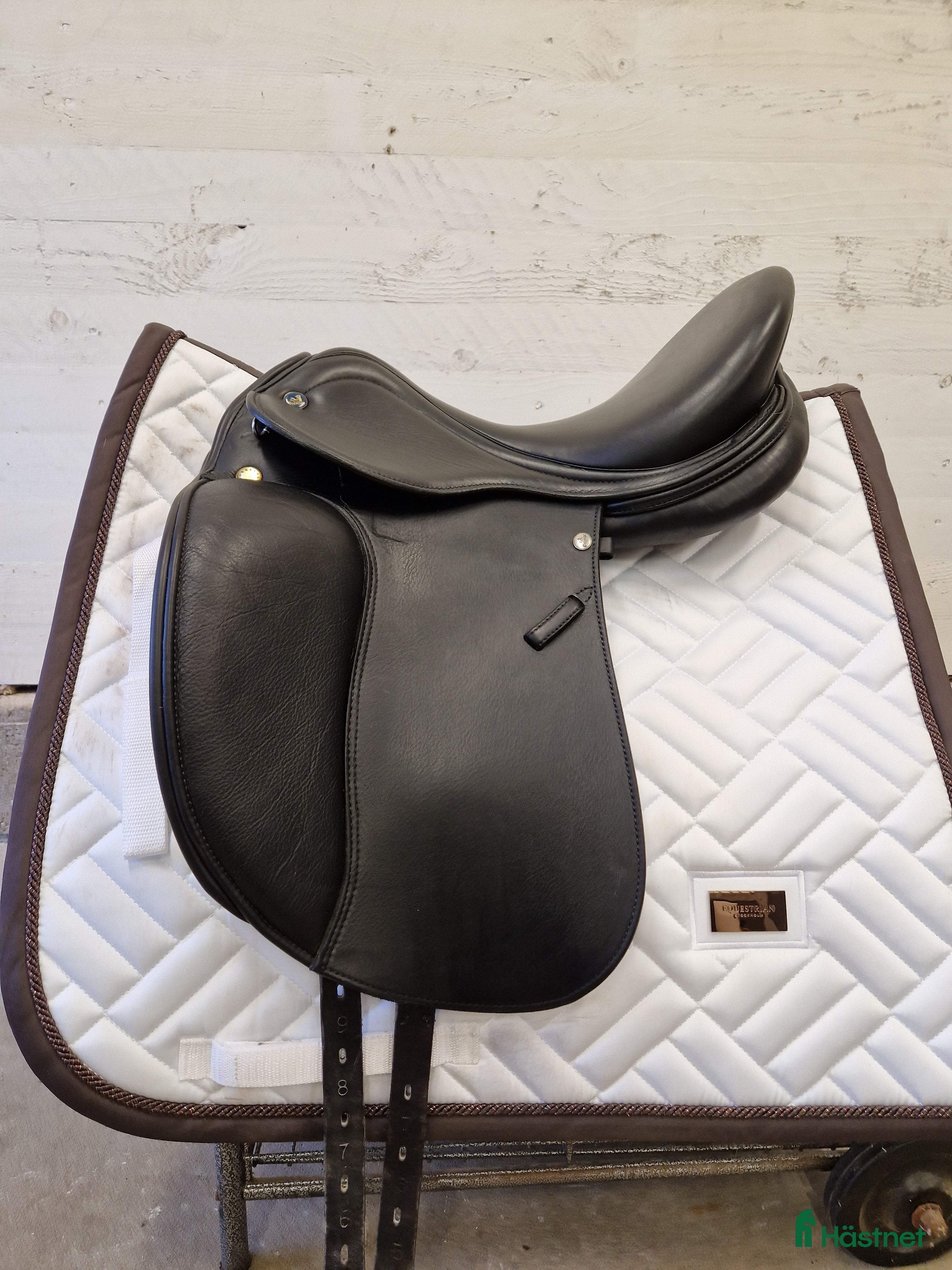 Sadlar hästutrustning till salu: Prestige Lucky Idol i Oskarström - Annons 24