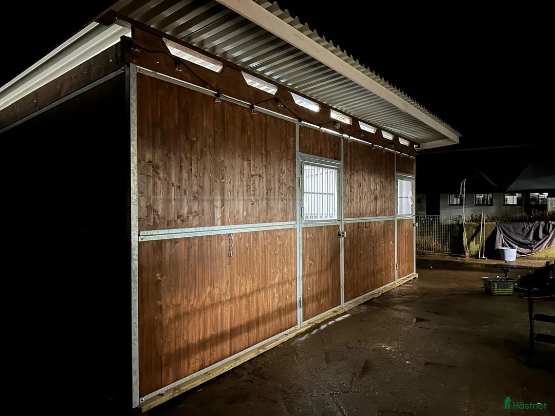  stallplats finnes: Lösdrift med fullservice och ridhus i Brottby - Annons 2