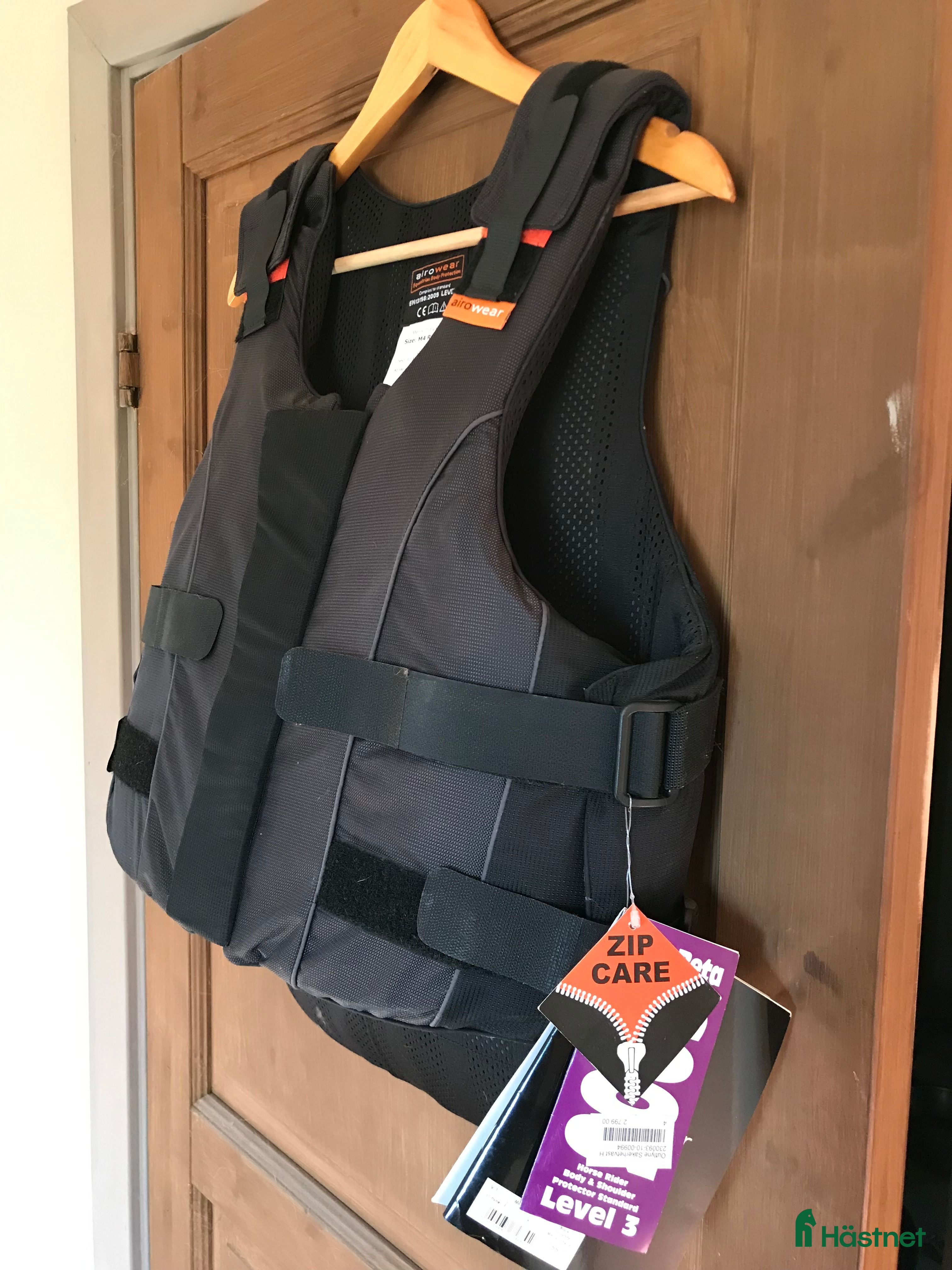 Säkerhetsvästar ryttarutrustning till salu: Airowear säkerhetsväst i Hörby - Annons 12