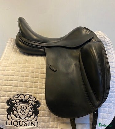 Sadlar hästutrustning till salu: Dressyrsadel Prestige i Uppsala - Annons 15