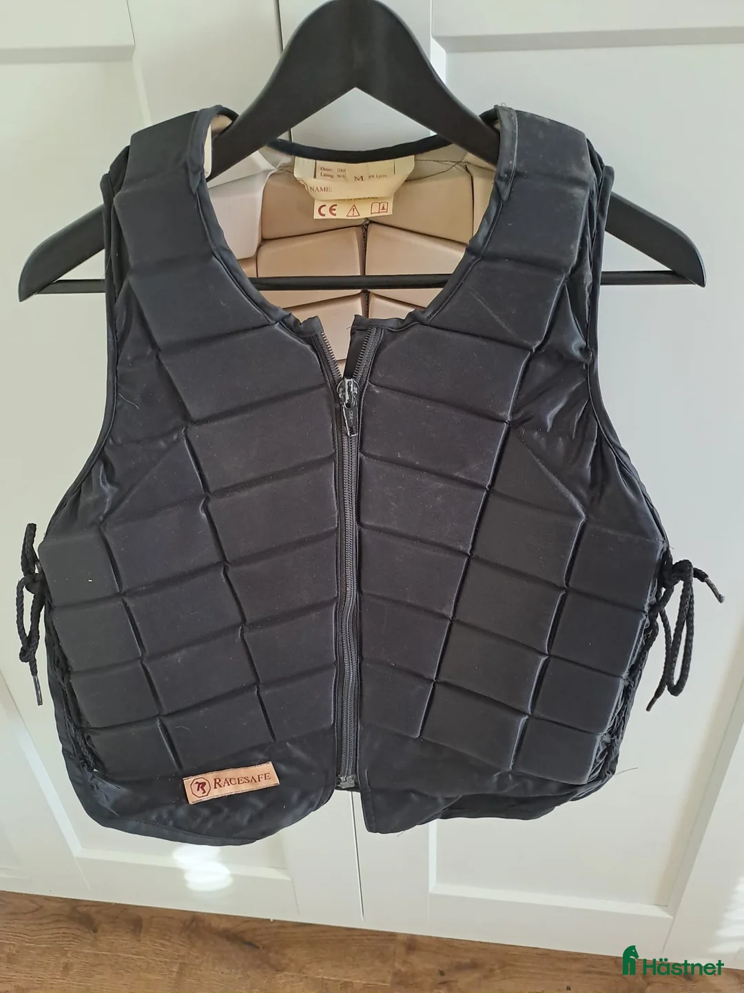 Övrigt Ridkläder ryttarutrustning till salu: Ridkläder säljes 🦄 i Ekerö - Annons 1