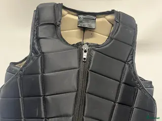 Säkerhetsvästar ryttarutrustning till salu: Racesafe väst i Fagerfjäll - Annons 19