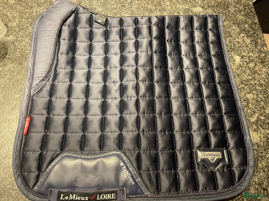 Schabrak & Vojlockar hästutrustning till salu: Kvalitetsschabrak från Lemieux till salu i Borås - Annons 2