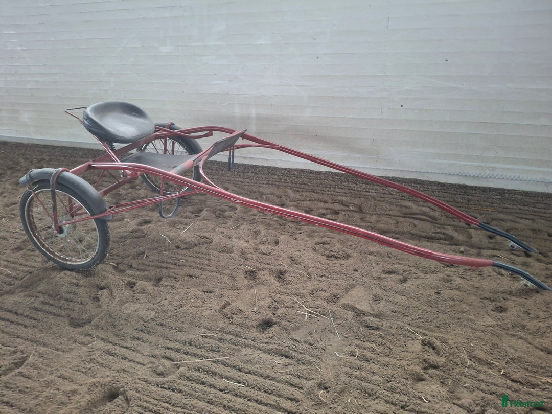 Travvagnar trav till salu: Träningssulky med sele QH i Mjöhult - Annons 4