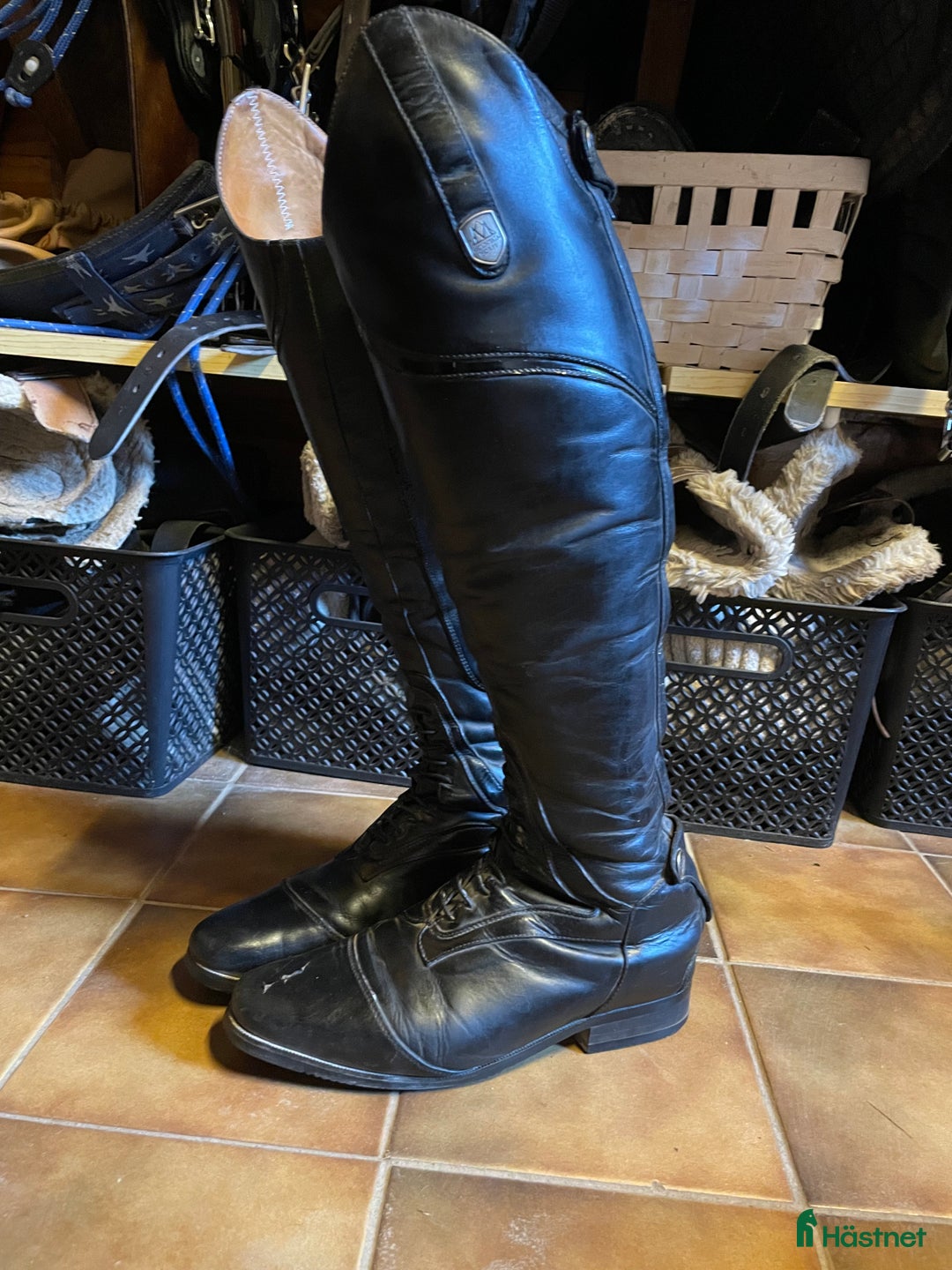 Ridstövlar ryttarutrustning till salu: Ridstövlar  i Björköby - Annons 1