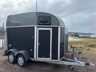 Hästtransporter fordon & transport till salu: Humbaur med alugolv - Annons 5