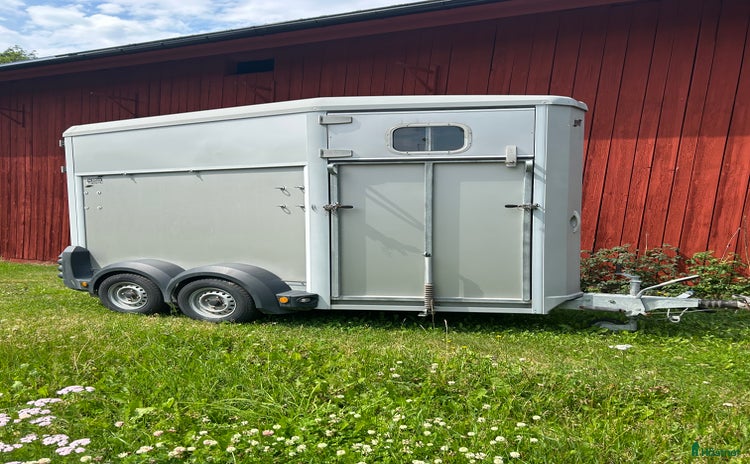 Hästtransporter  fordon & transport till salu i Strömsholm - Annons 8