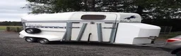 Hästtransporter  fordon & transport till salu: Fronturlastat släp 2000 - Annons 1
