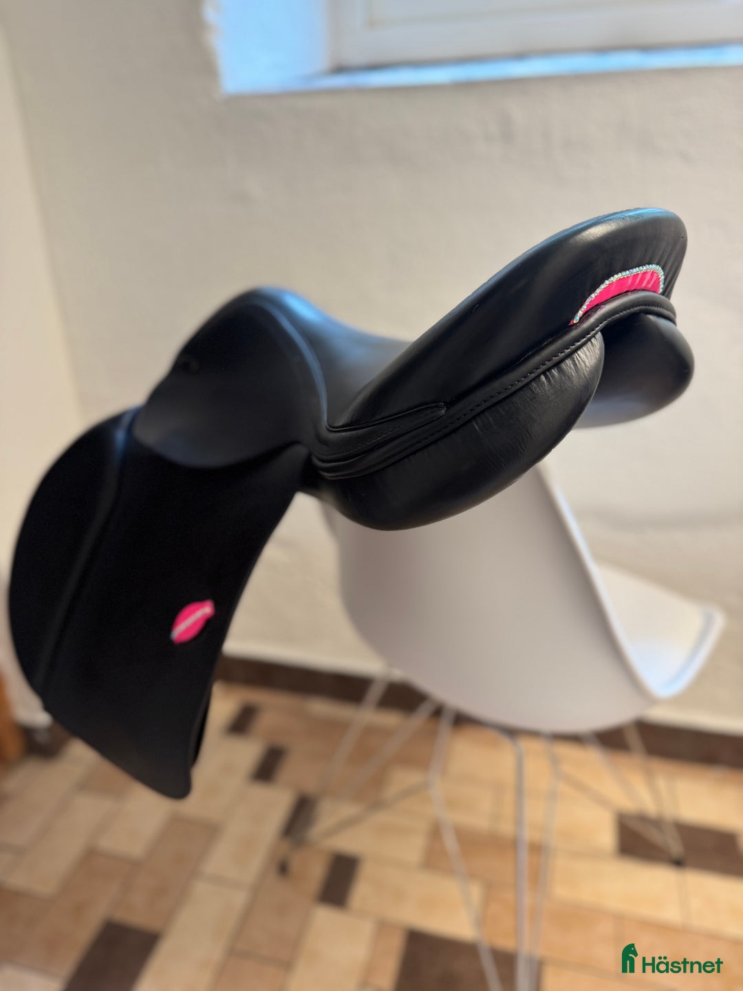 Sadlar hästutrustning till salu: INTRESSEKOLL Santa Cruz i Helsingborg - Annons 5