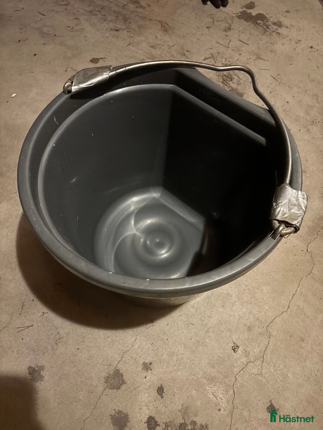 Övrig Hästutrustning hästutrustning till salu: Vattenhink ny i Tyresö - Annons 1