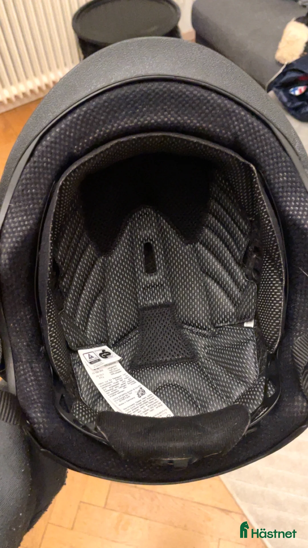 Täcken hästutrustning till salu: Stort parti hästsaker och 2 hjälmar i Borås - Annons 11