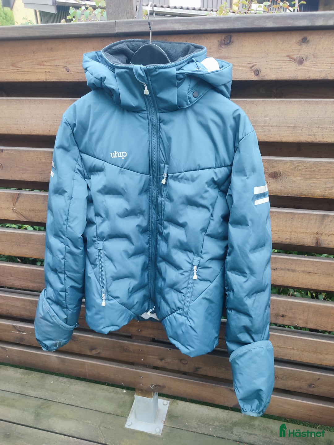 Jackor & Kavajer ryttarutrustning till salu: Uhip Ice Jacket, strl 42 i Hjärnarp - Annons 1