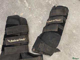 Benskydd hästutrustning till salu: Back on track stallbandage i Kristianstad - Annons 16