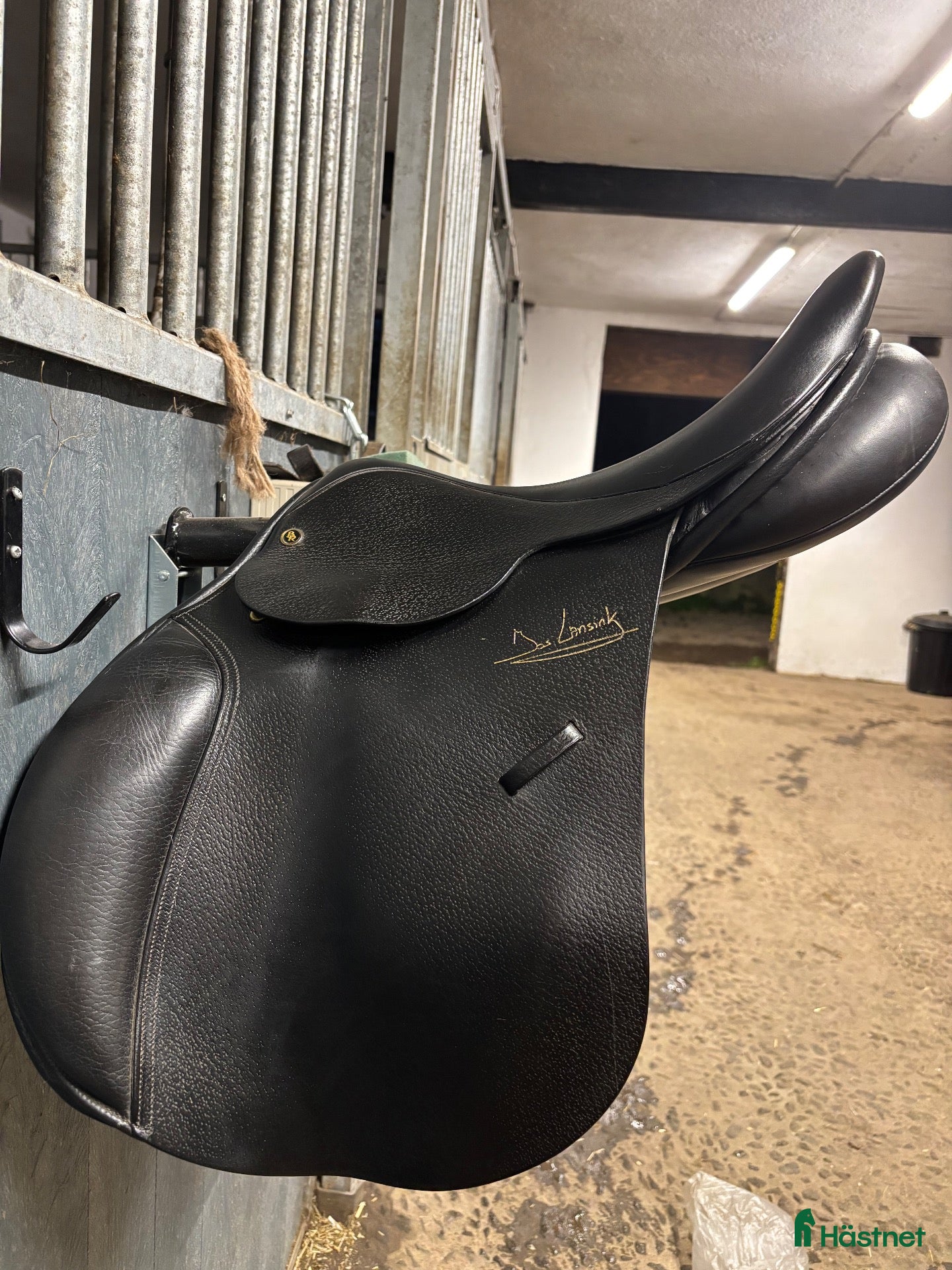 Sadlar hästutrustning Otroligt bekväm sadel  - Annons 1