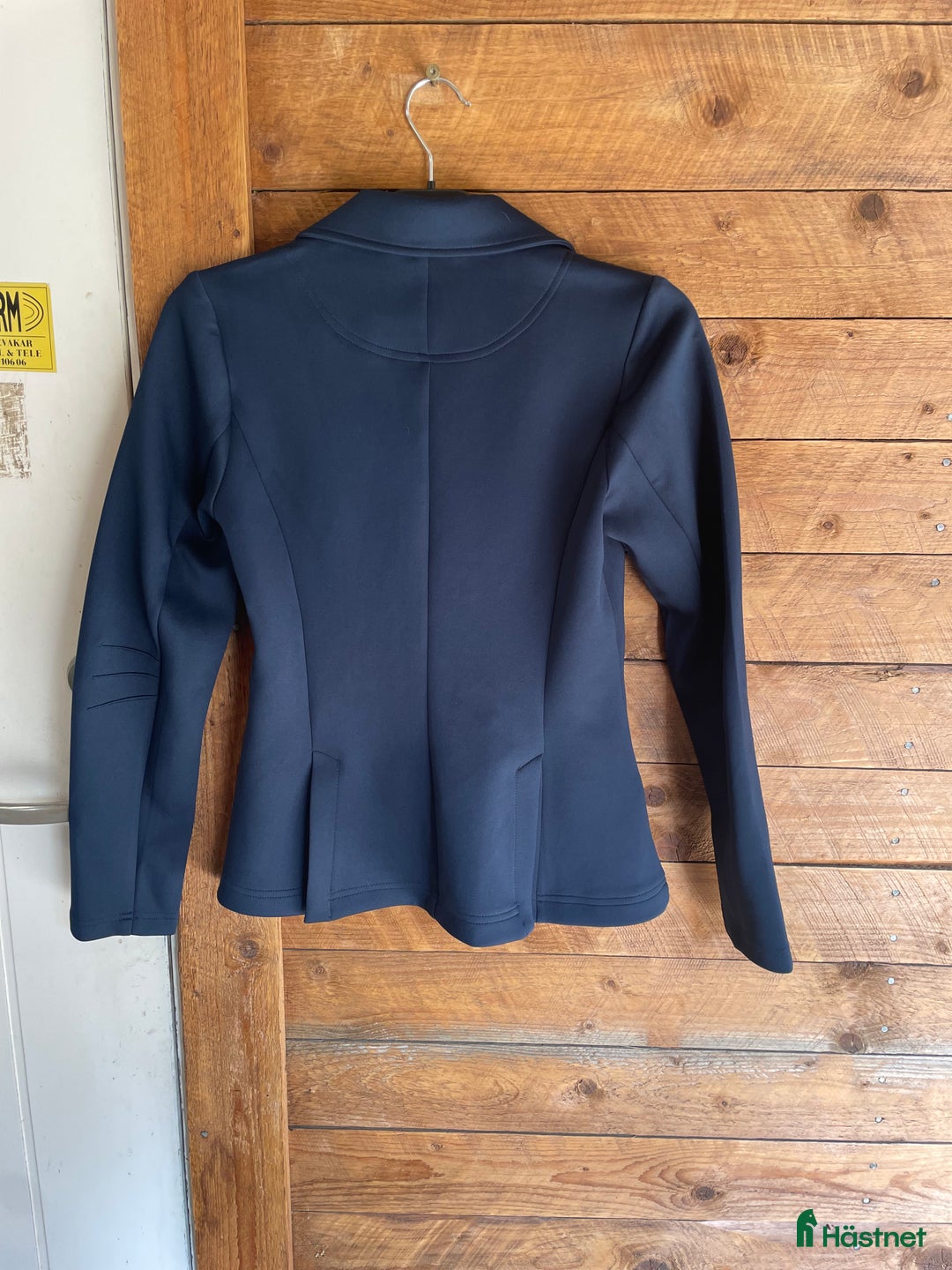 Jackor & Kavajer ryttarutrustning till salu: Kavaj stl 36 i Berghem - Annons 2