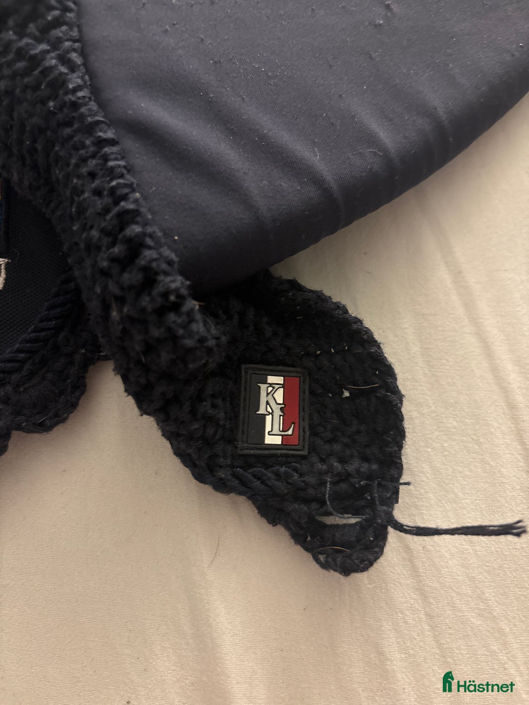 Övrig Hästutrustning hästutrustning till salu: Blåa huvor från KL och ES. Se beskrivning i Surahammar - Annons 4