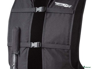 Säkerhetsvästar ryttarutrustning till salu: Helite Airjacket Original Köpes i Hyltebruk - Annons 2