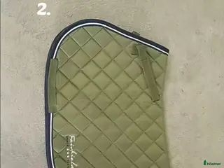 Schabrak & Vojlockar hästutrustning Säljer två schabrak. - Annons 1